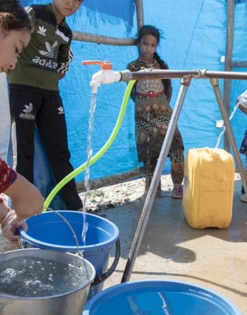 Iraq. Clean water reaches IDPs in the hot summer